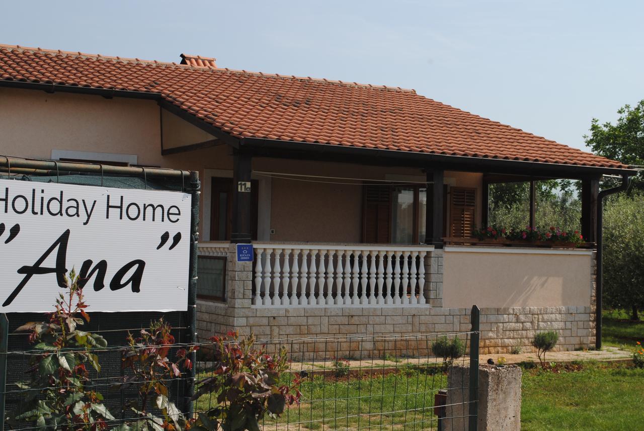 Holiday Home Ana Pula Luaran gambar